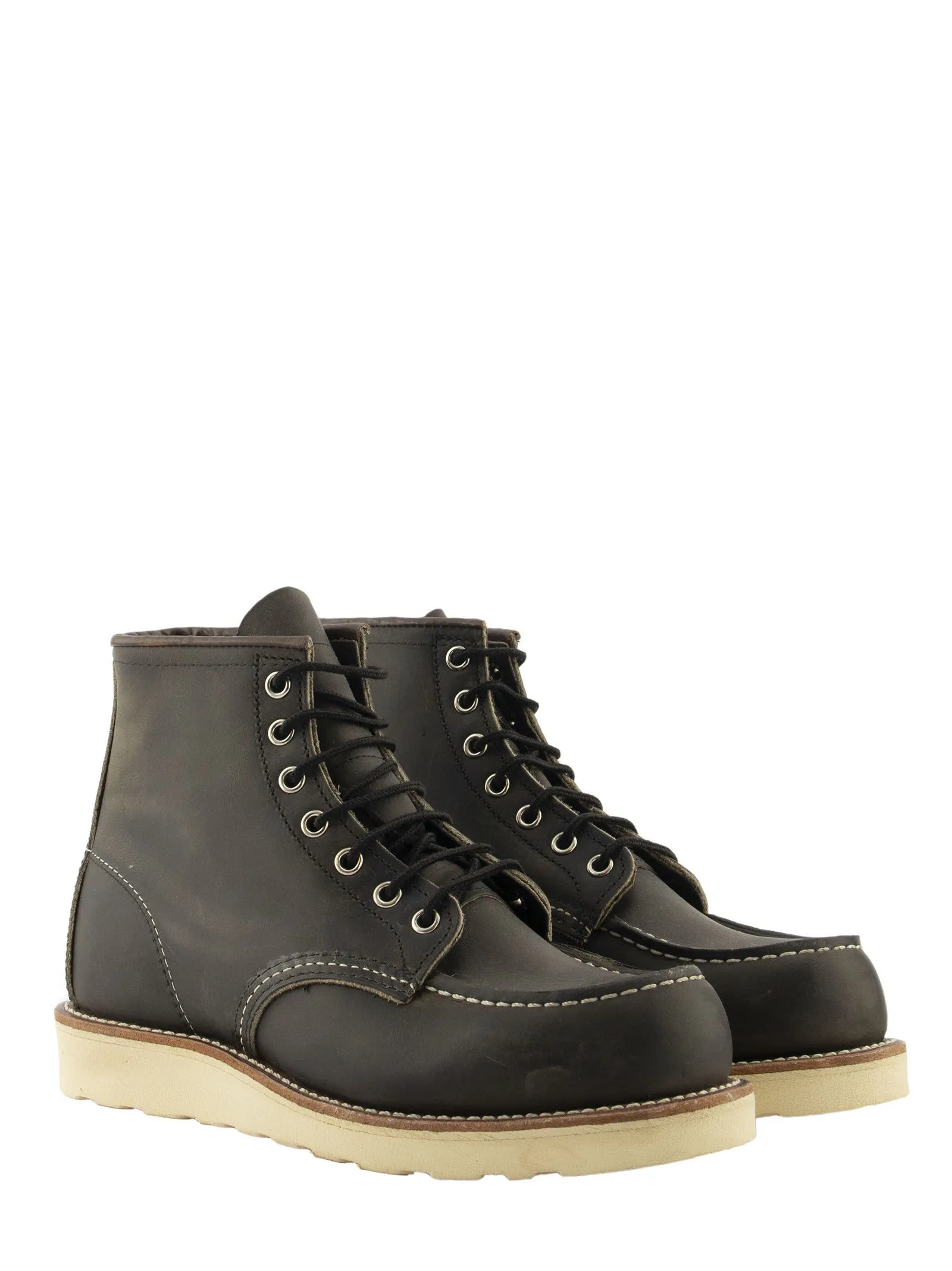 CLASSIC MOC – Rough and tough leather boot